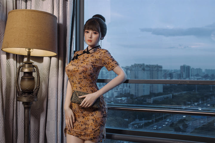 Sexpuppe im asiatischen Stil mit realistischen Gesichtszügen – Aadi (3 Größen)