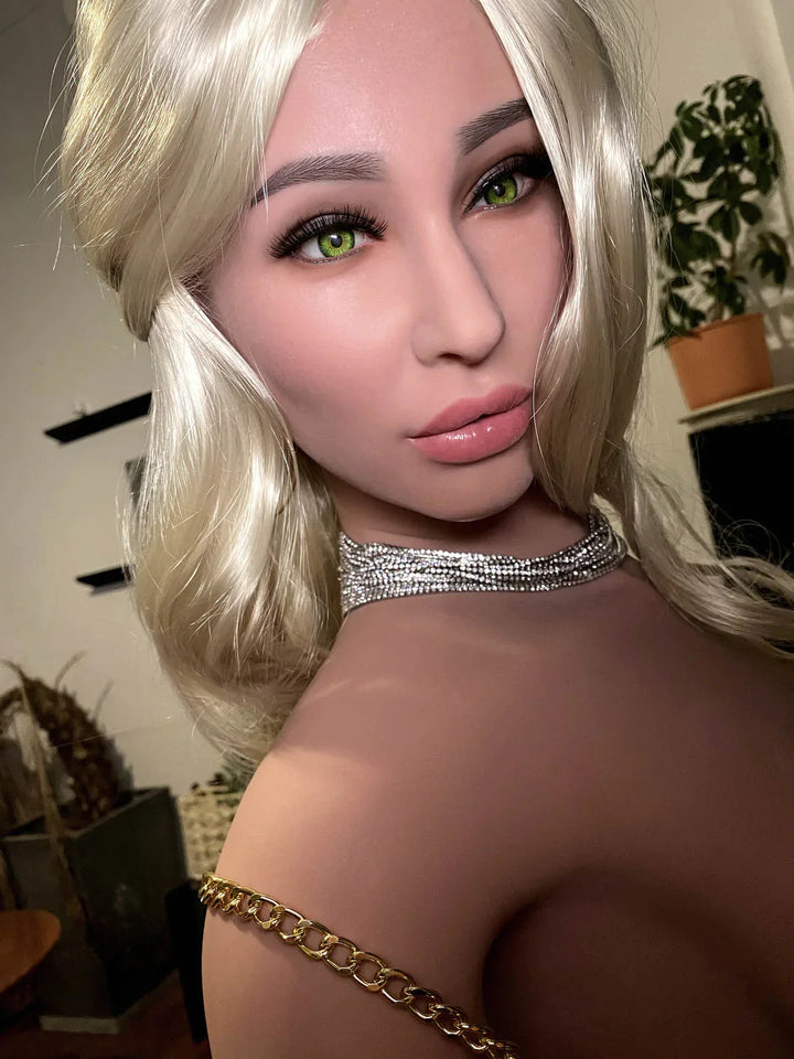 Climax Doll 170 cm G-Cup Silikonkopf &amp; TPE-Körper - Savannah