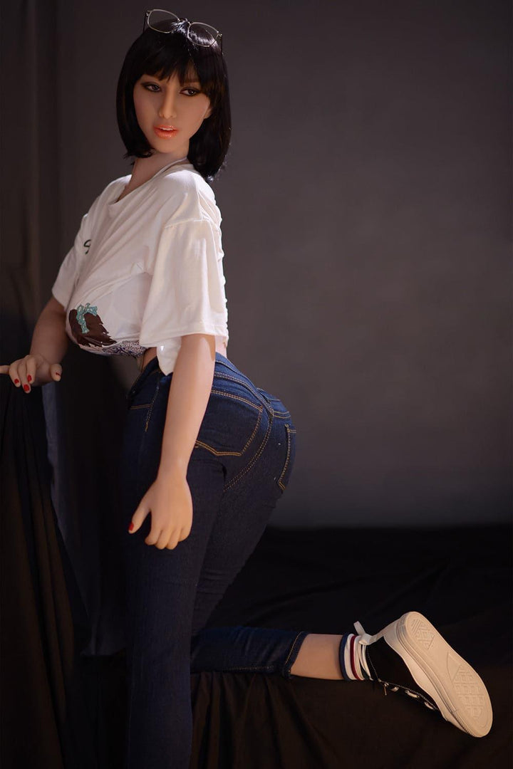 6YE | 163 cm (5' 4") J-Körbchen Große Titten Großer Hintern Schwarze Kurzhaar-Sexpuppe - Suzanne