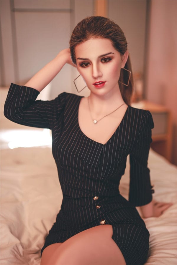 Realistische, sexy Sexpuppe im Bürostil – Juliana (3 Größen)